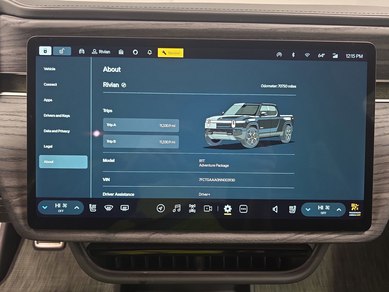 Used 2022 Rivian R1T Adventure image 27