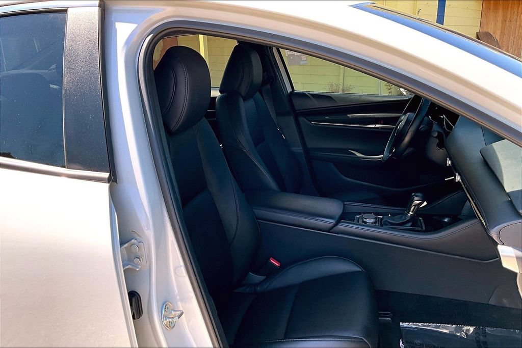 Used 2025 MAZDA MAZDA3 s FWD image 10