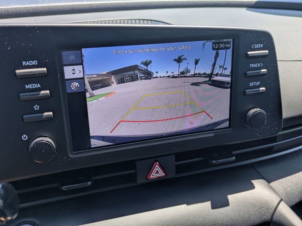 Certified 2025 Hyundai Elantra Sport image 22