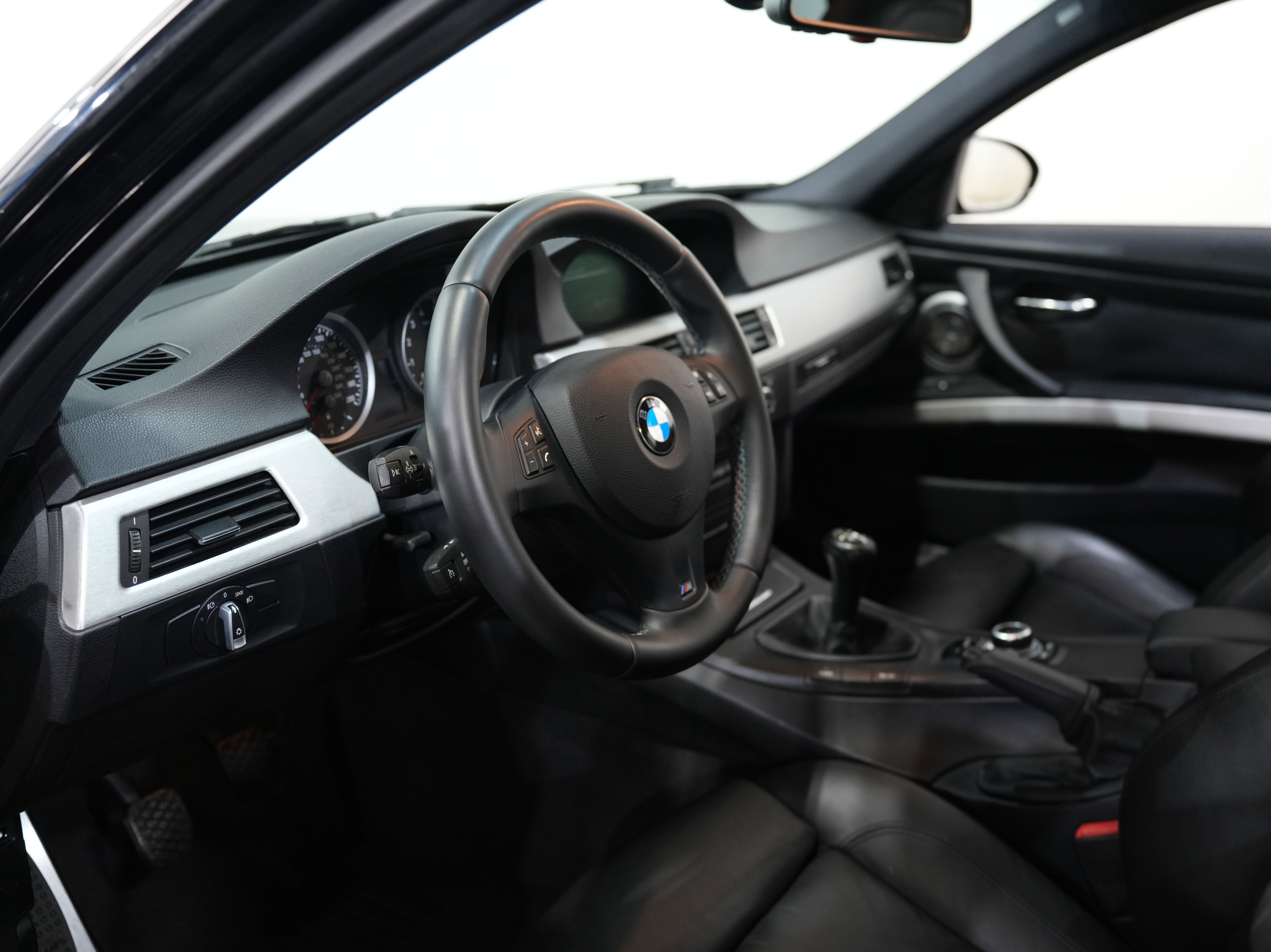 Used 2011 BMW M3 Sedan image 33