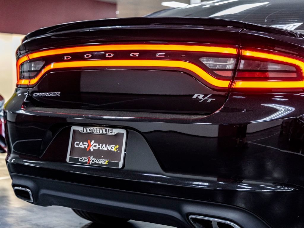Used 2017 Dodge Charger R/T RWD image 6