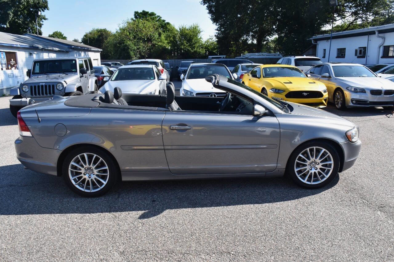 Used 2007 Volvo C70 T5 image 3