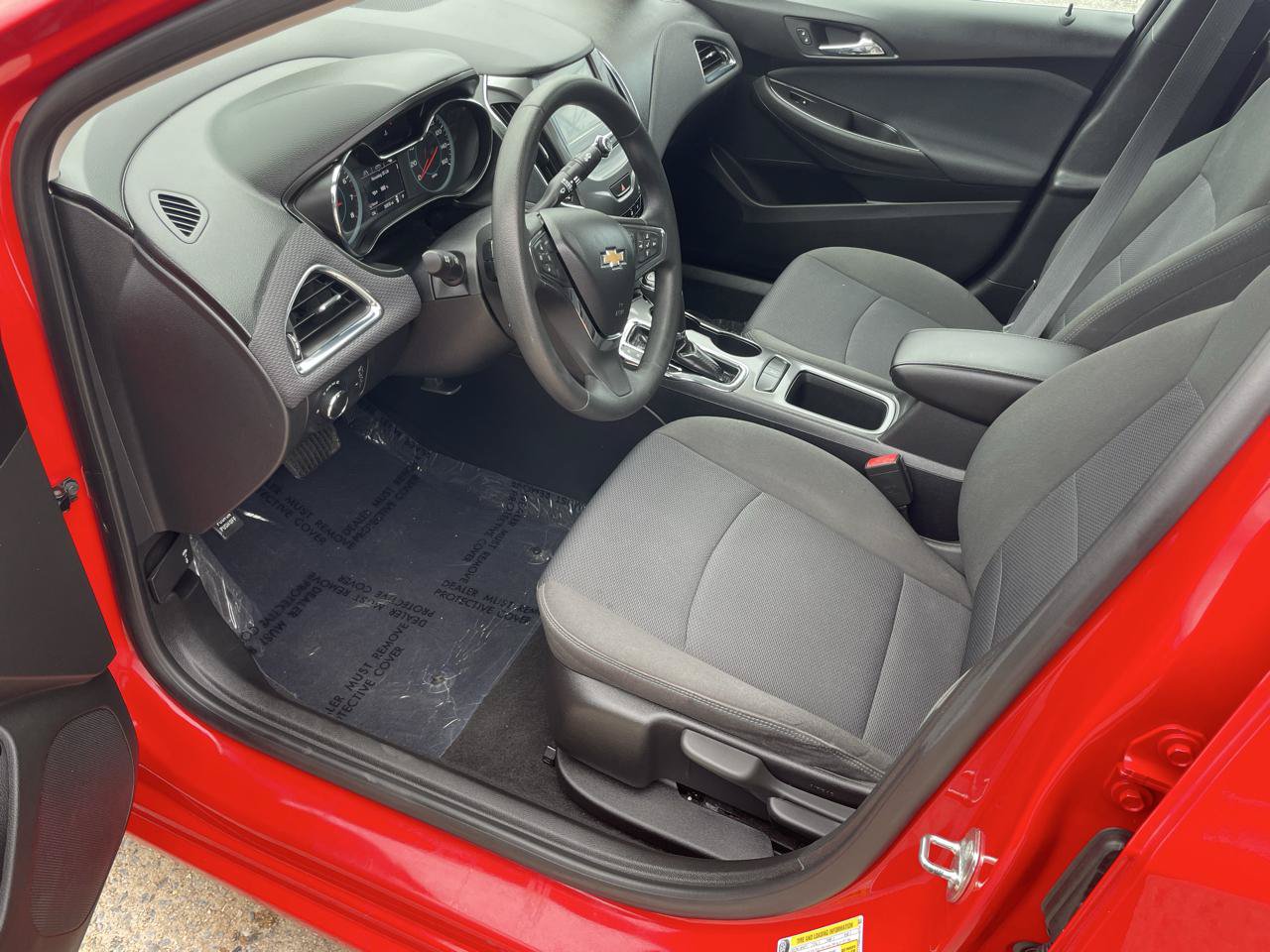 Used 2018 Chevrolet Cruze LT FWD image 26