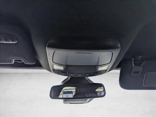 Used 2022 Ford Edge ST-Line image 19