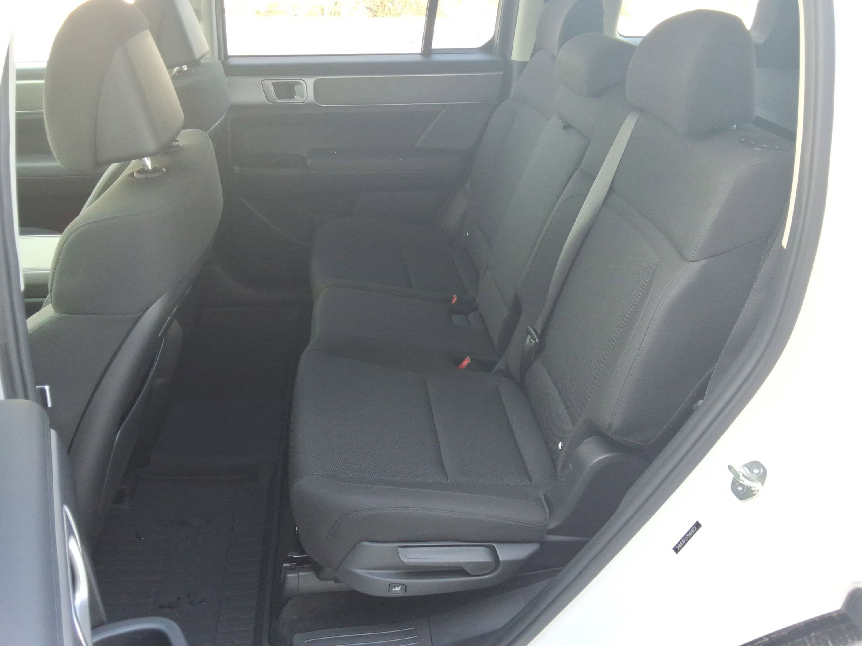 Used 2025 Hyundai Santa Fe SE image 29