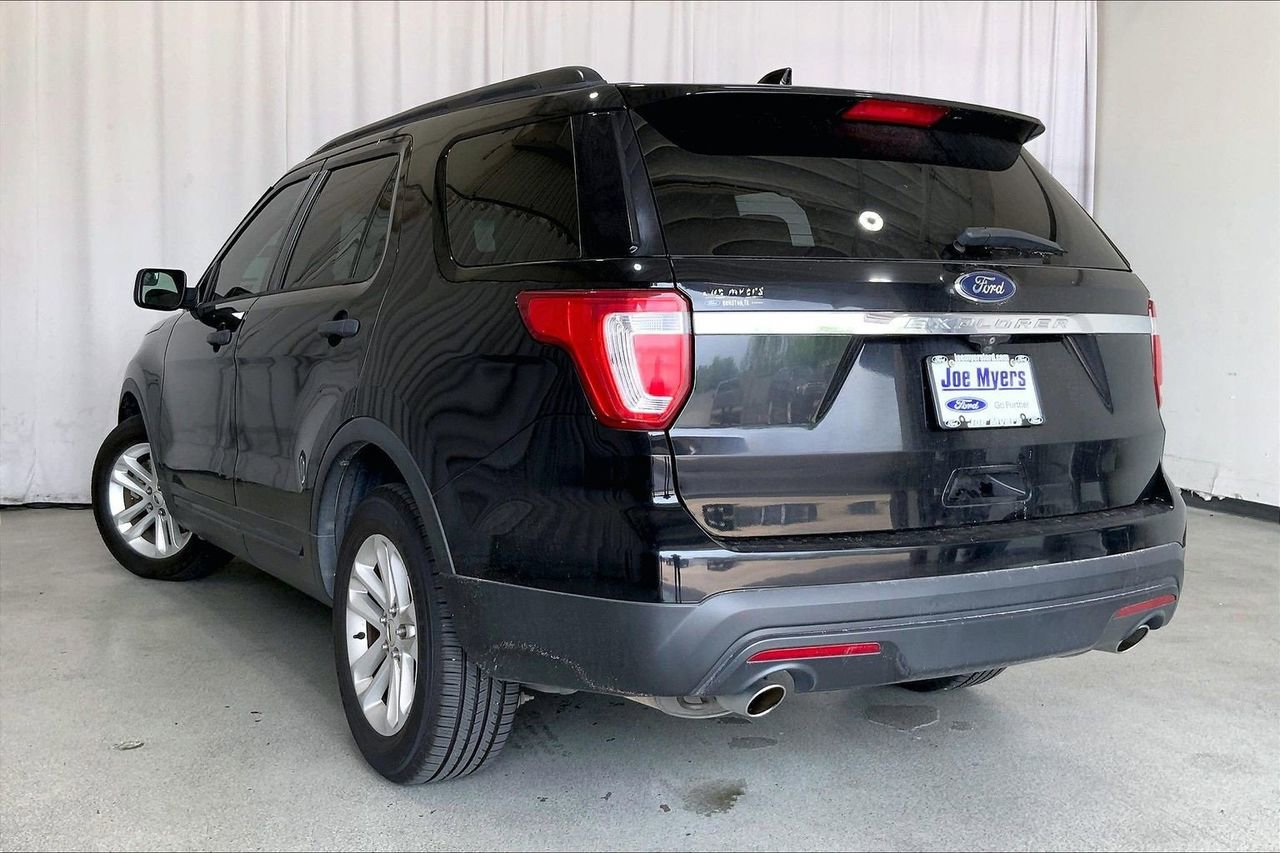 Used 2017 Ford Explorer FWD image 5
