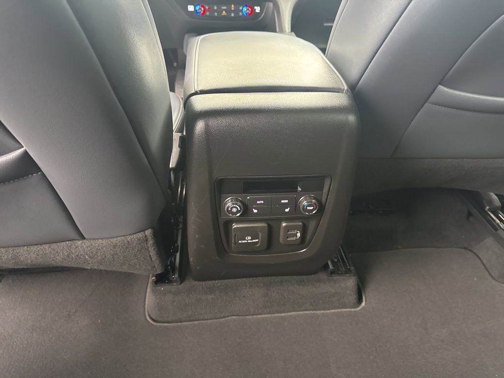 Used 2024 Buick Enclave Premium image 32