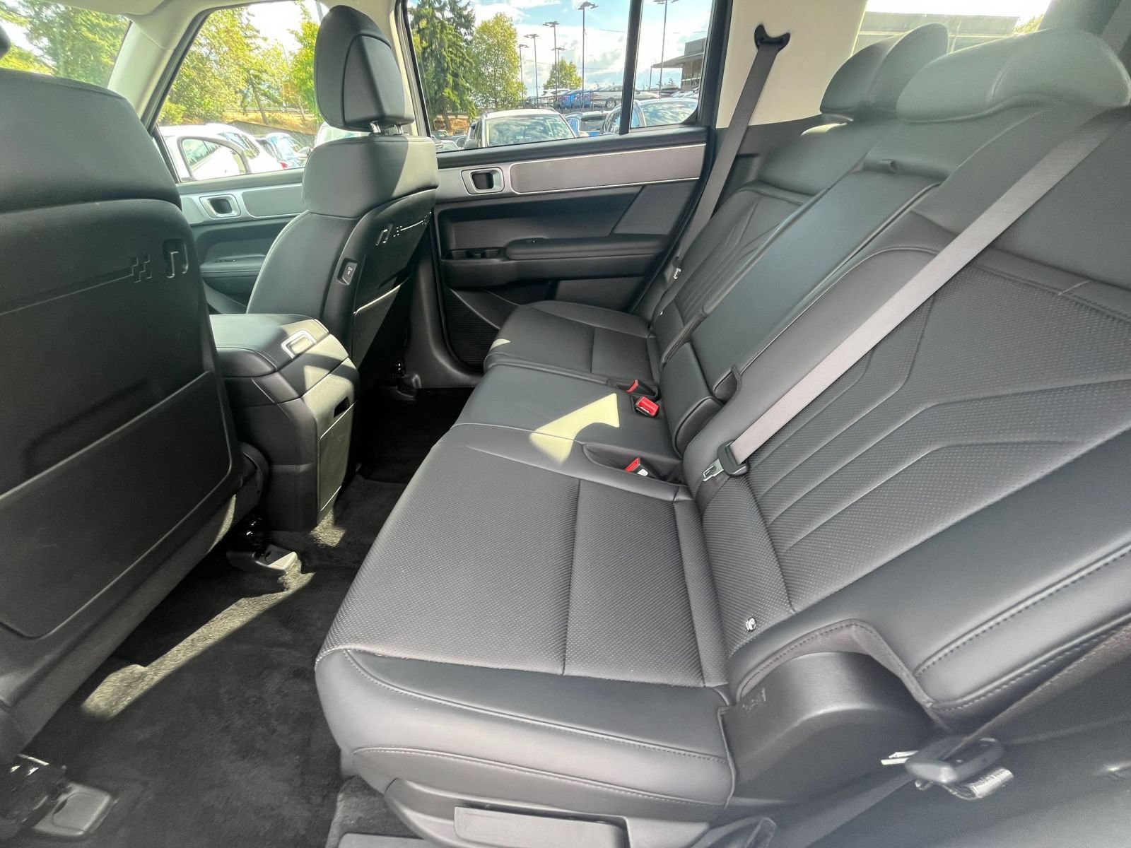 Used 2026 Hyundai Santa Fe SEL AWD/4WD image 27