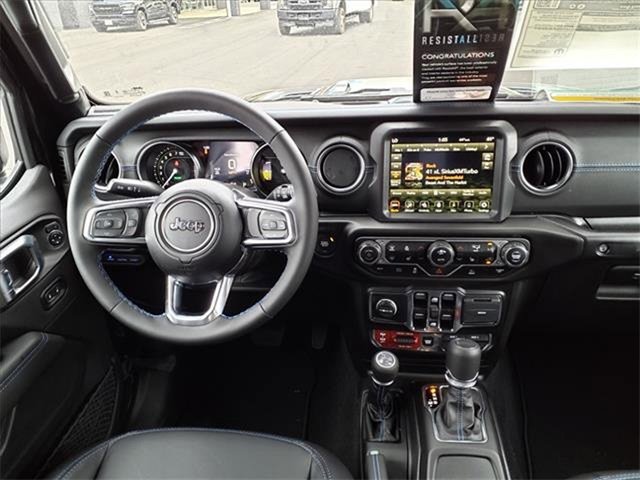 New 2023 Jeep Wrangler Unlimited Rubicon 4xe w/ Cold Weather Group image 15