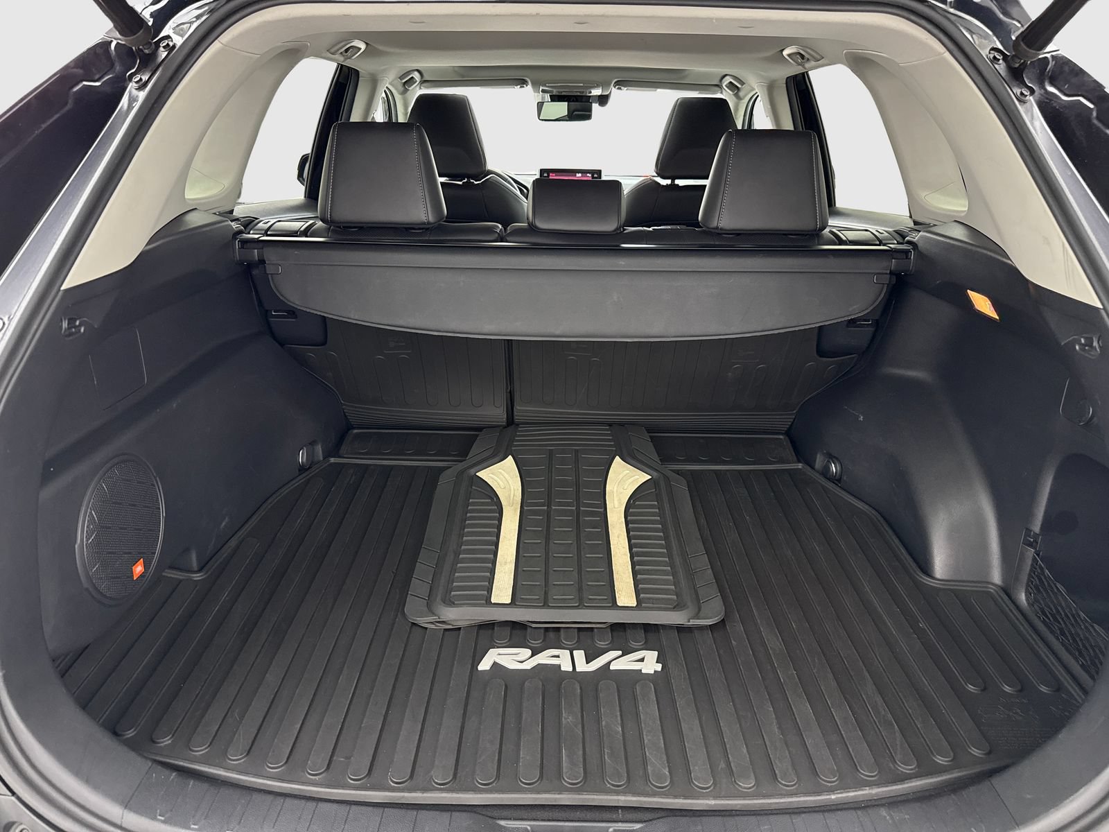Used 2019 Toyota RAV4 Limited w/ Advanced Technology Package AWD/4WD image 47