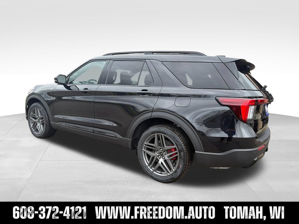 New 2026 Ford Explorer ST-Line w/ ST-Line Street Pack AWD/4WD image 4