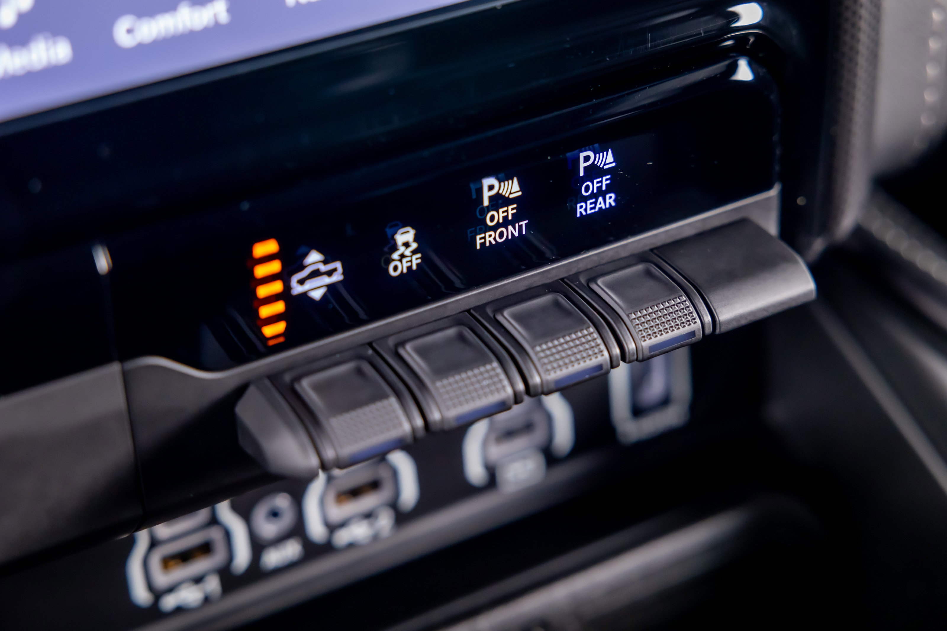 Used 2025 RAM 1500 Limited image 30
