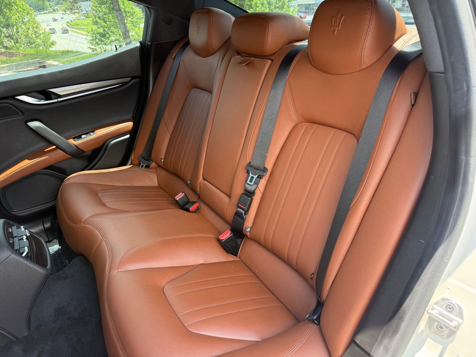 Used 2019 Maserati Ghibli RWD image 40