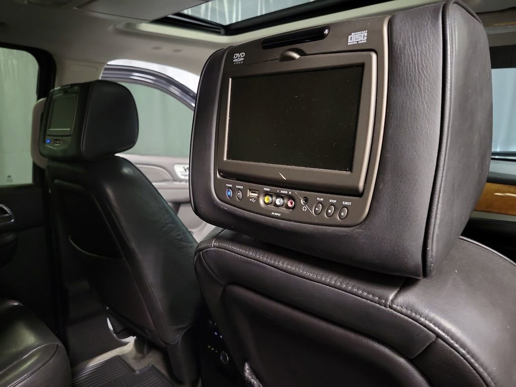 Used 2013 Cadillac Escalade ESV Platinum image 27