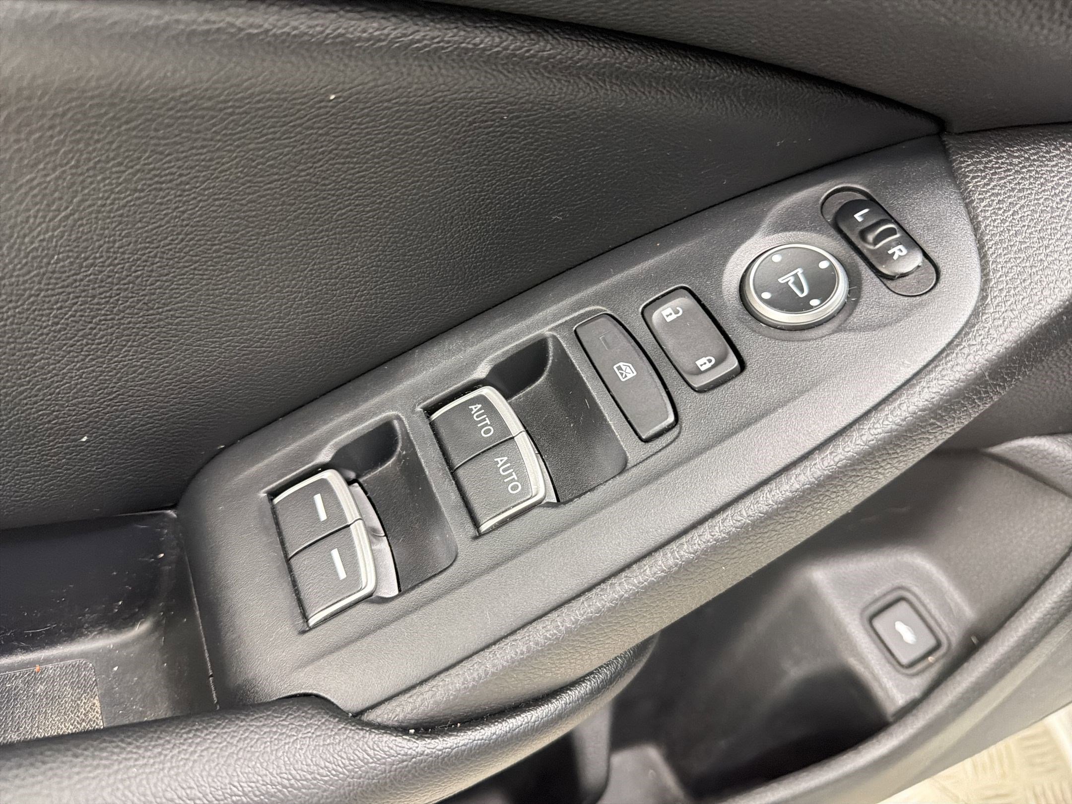 Used 2022 Honda Accord Sport image 17