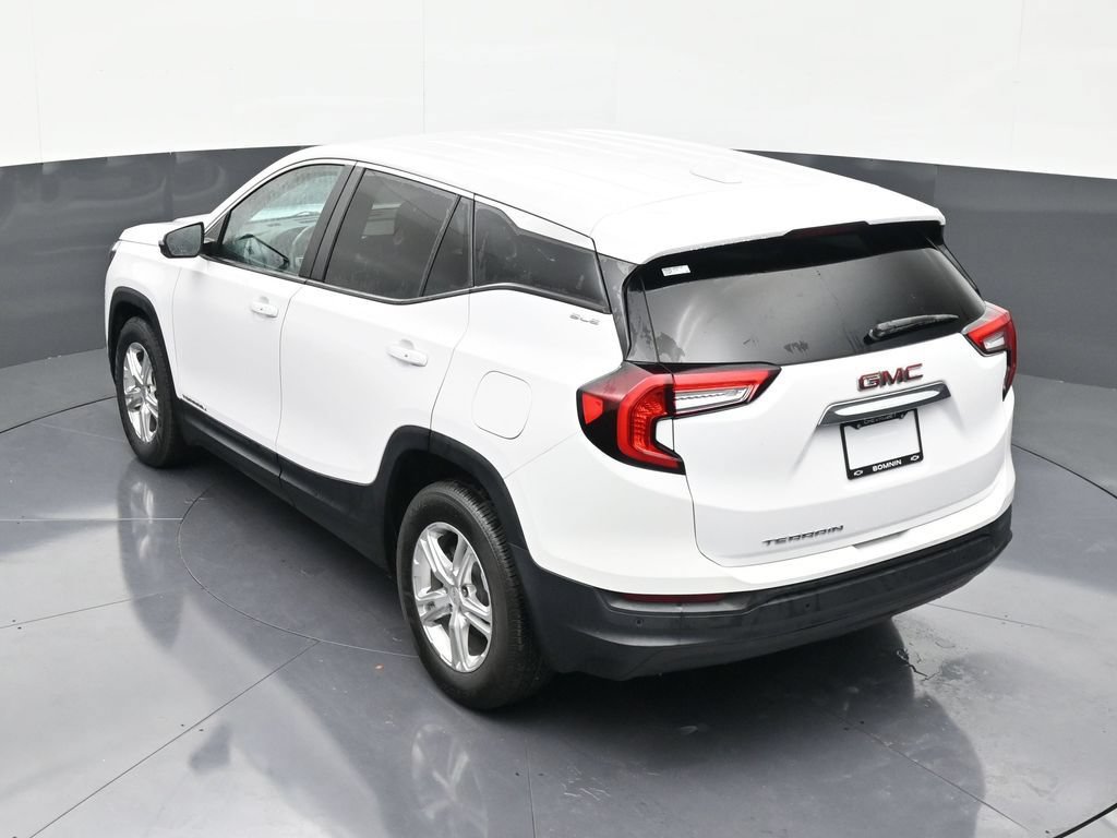 Used 2022 GMC Terrain SLE FWD image 14