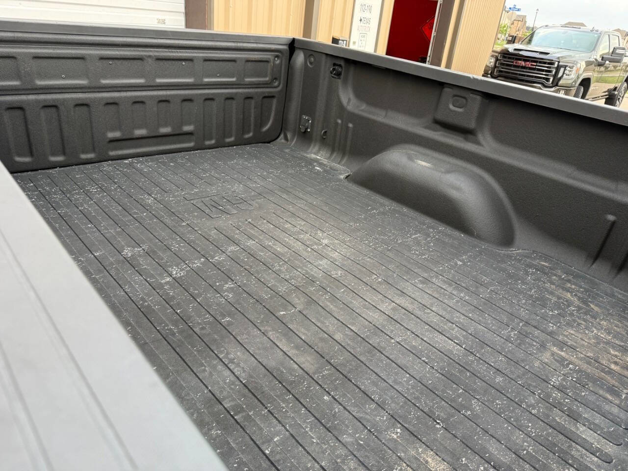 Used 2019 GMC Sierra 2500 Denali w/ Duramax Plus Package AWD/4WD image 39