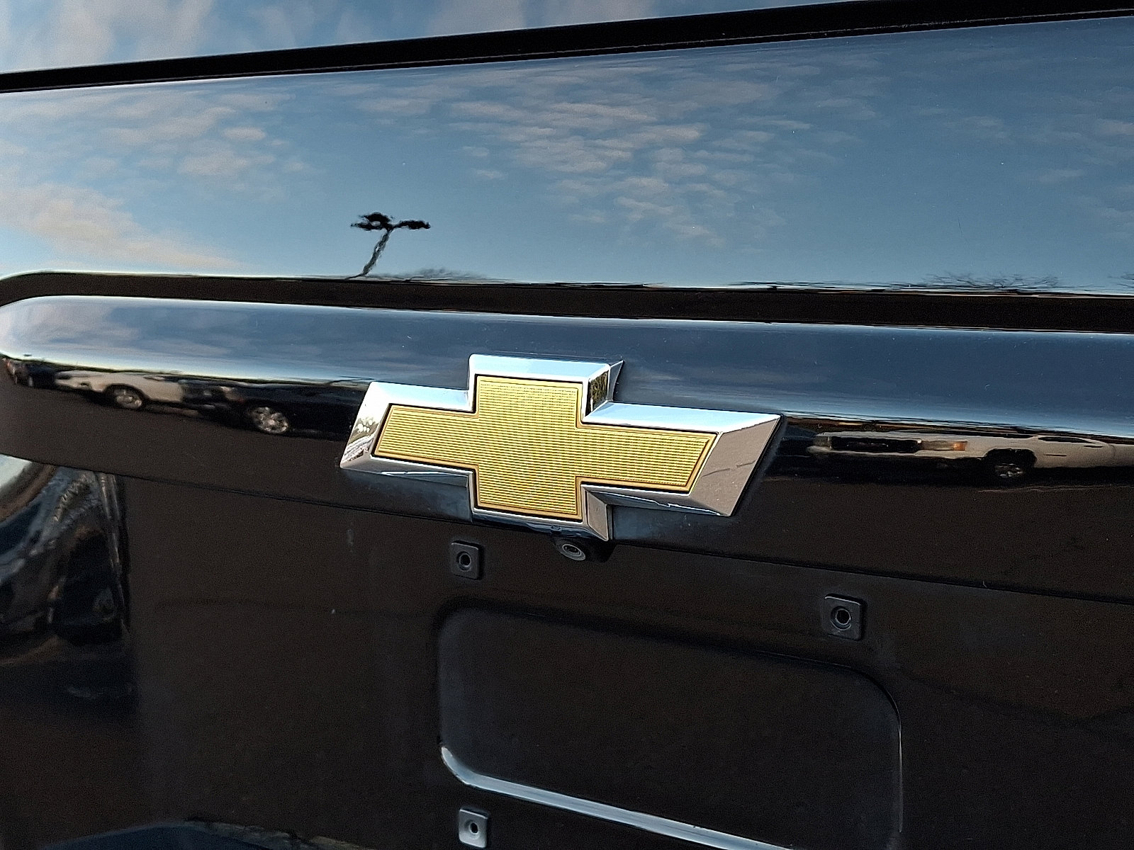 Used 2015 Chevrolet Suburban LTZ image 33