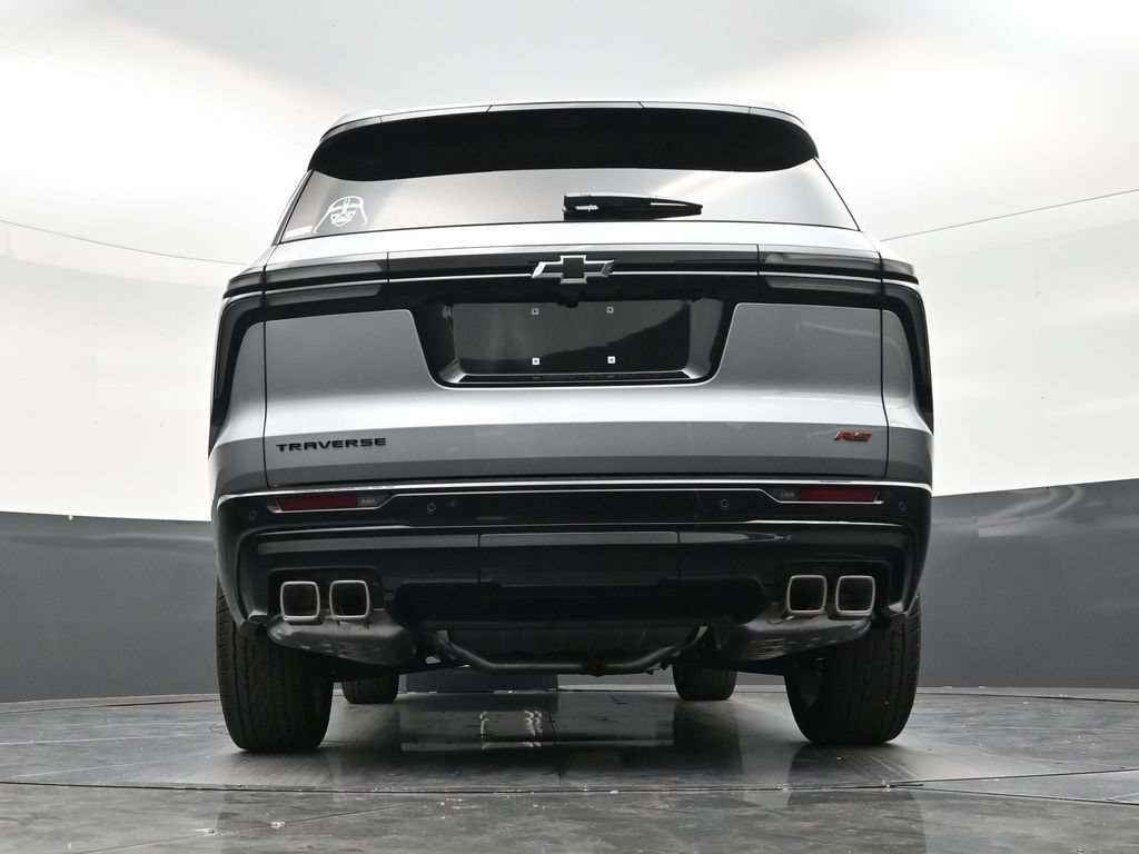 Used 2026 Chevrolet Traverse RS FWD image 24