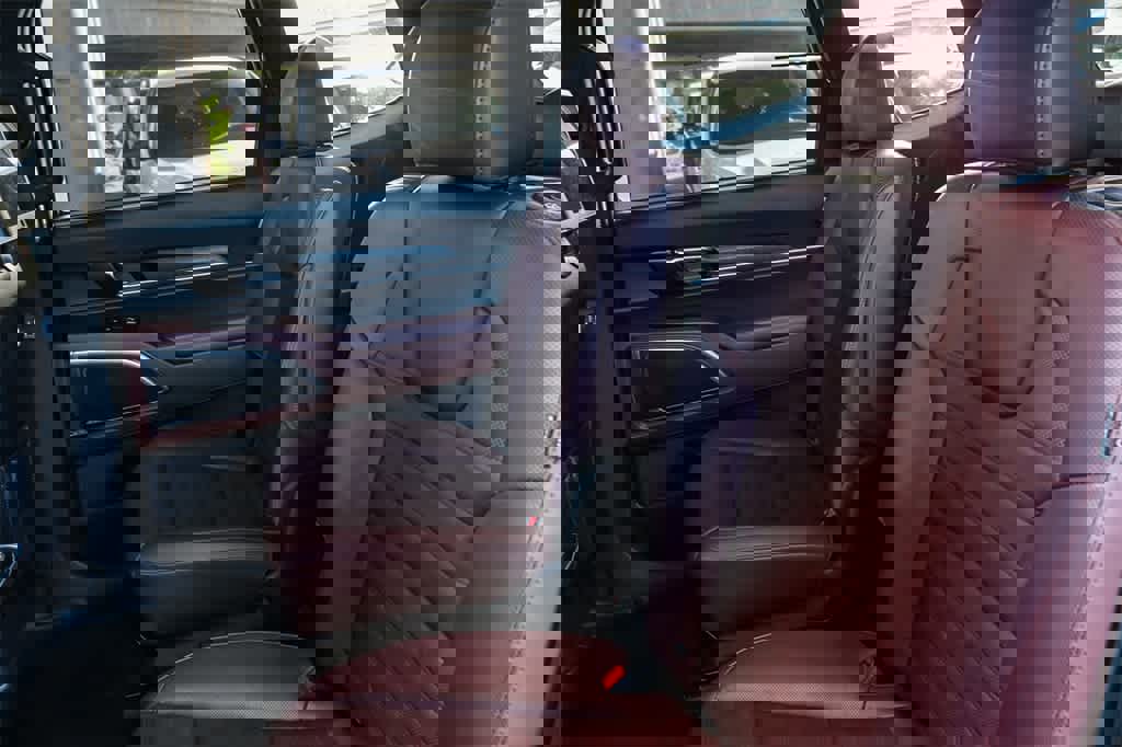 Used 2023 Kia Telluride SX Prestige image 19