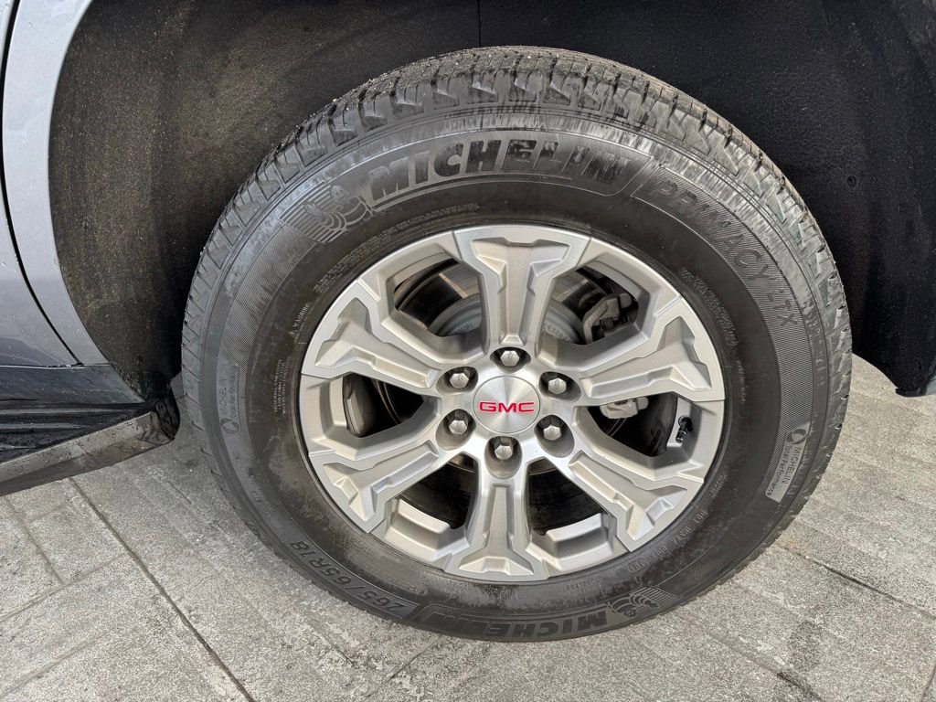 Used 2021 GMC Yukon SLE image 4