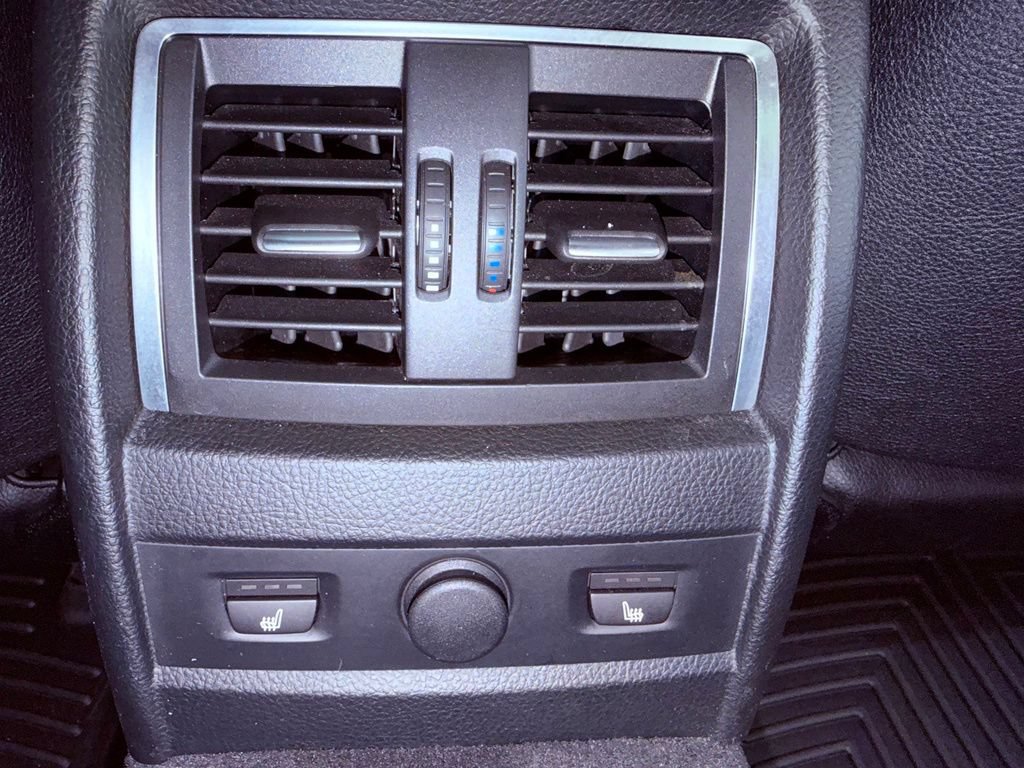 Used 2018 BMW M3 RWD image 13