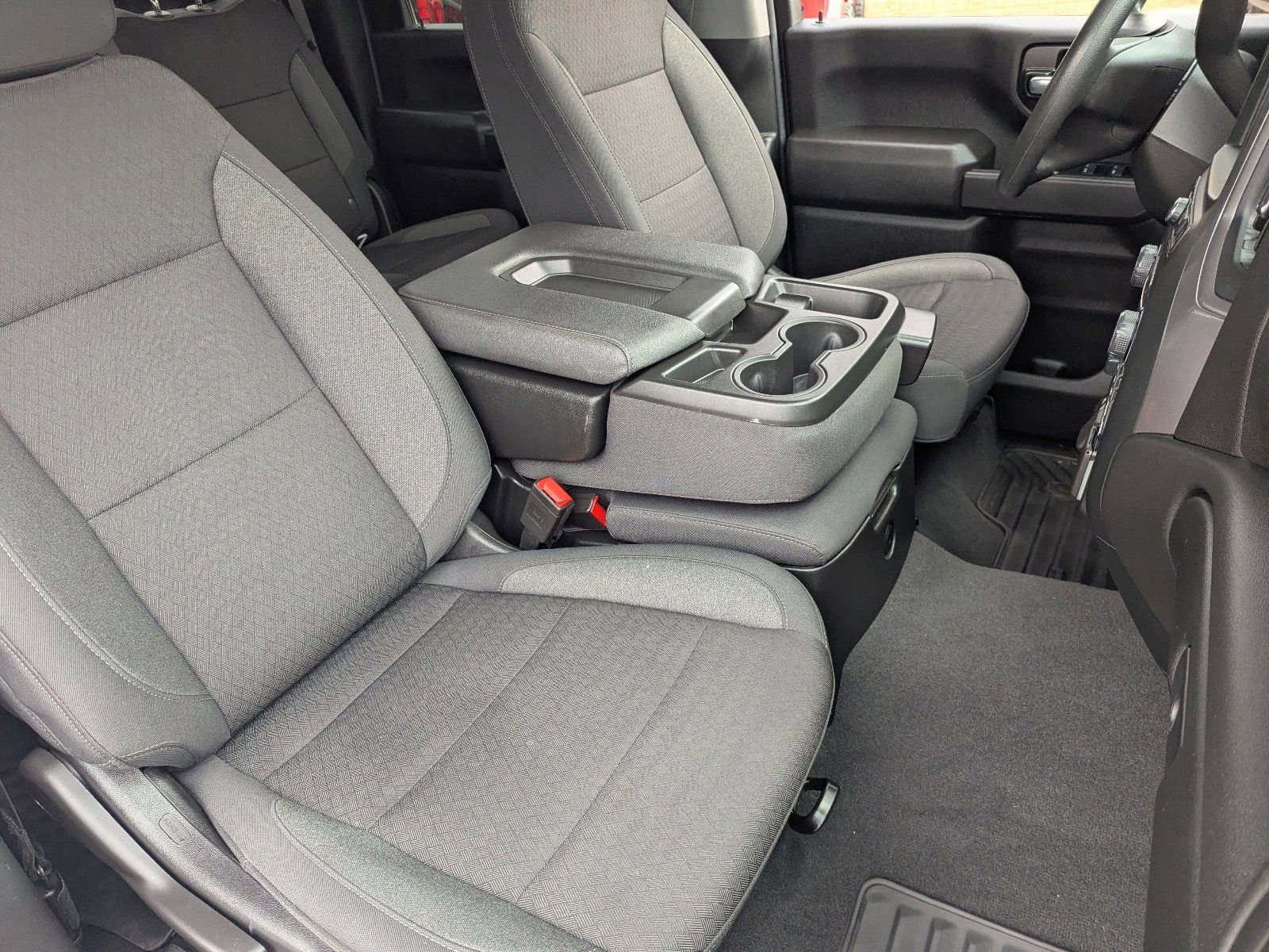 Used 2025 Chevrolet Silverado 2500 Custom w/ Custom Convenience Package image 11