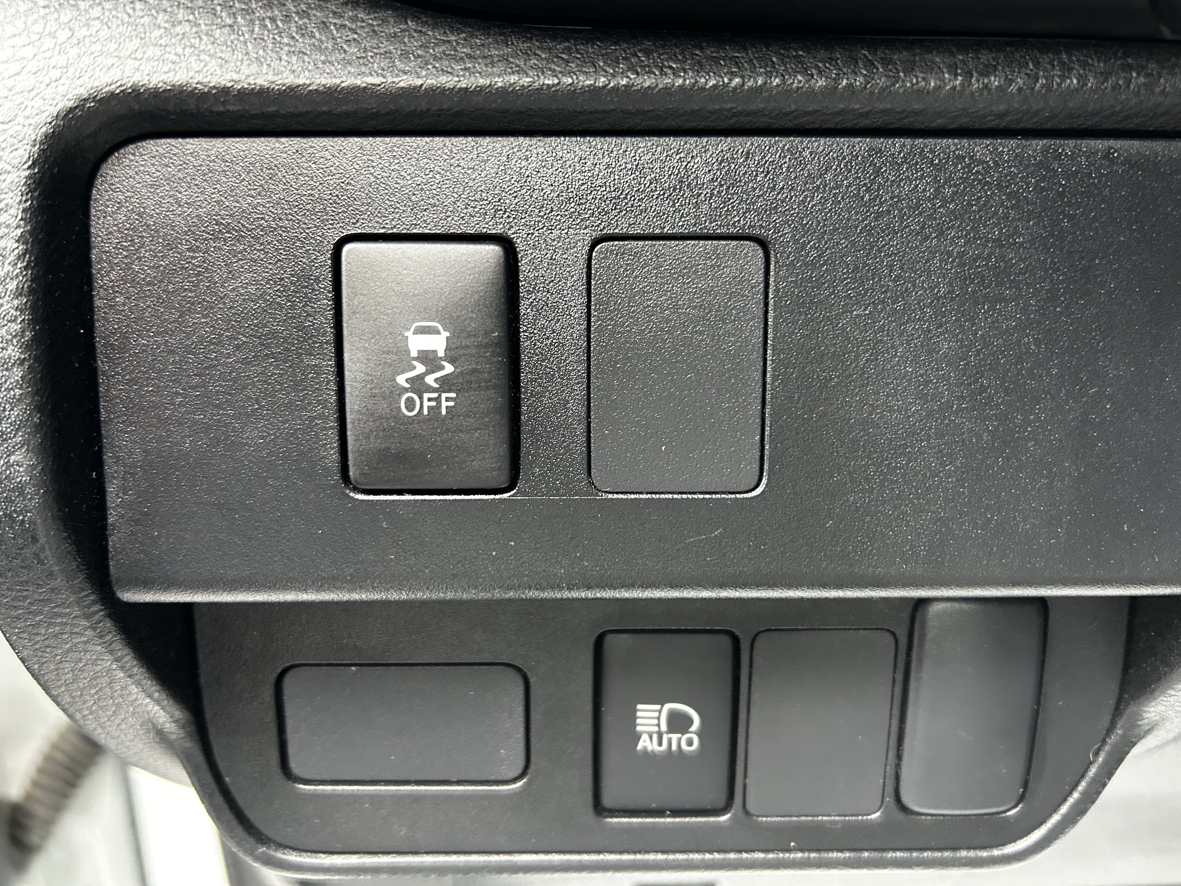 Used 2023 Toyota Tacoma SR RWD image 14