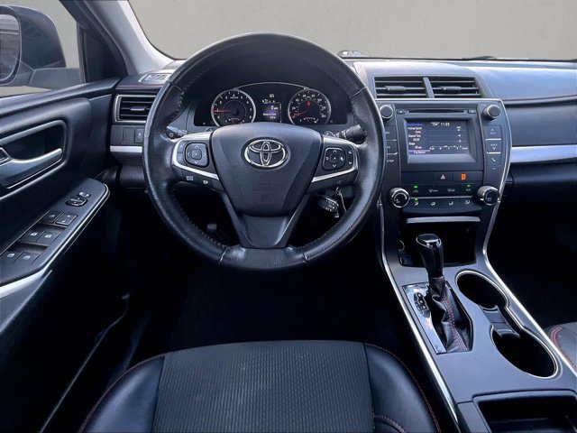 Used 2017 Toyota Camry SE FWD image 7