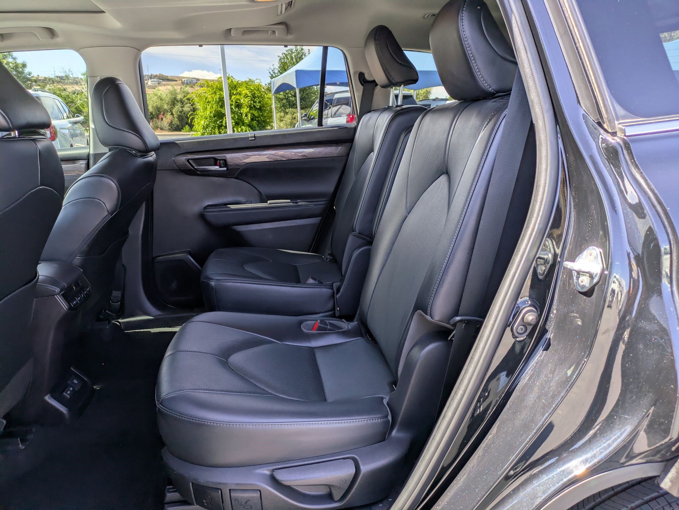 Used 2023 Toyota Highlander Limited AWD/4WD image 27