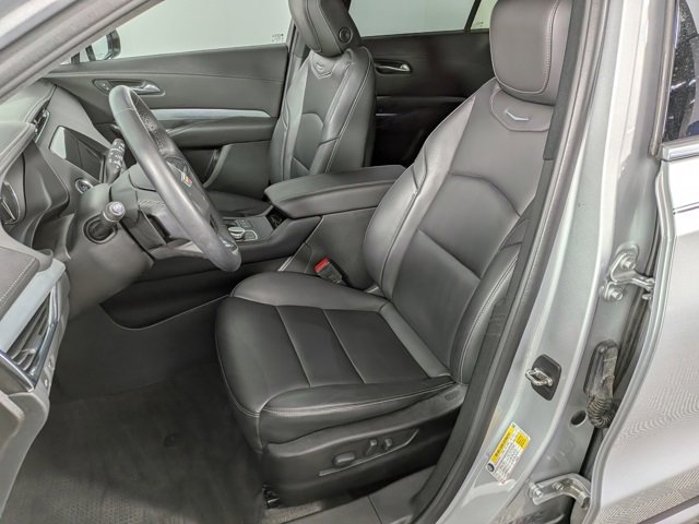 Certified 2022 Cadillac XT4 Premium Luxury w/ Enhanced Visibility Package image 17