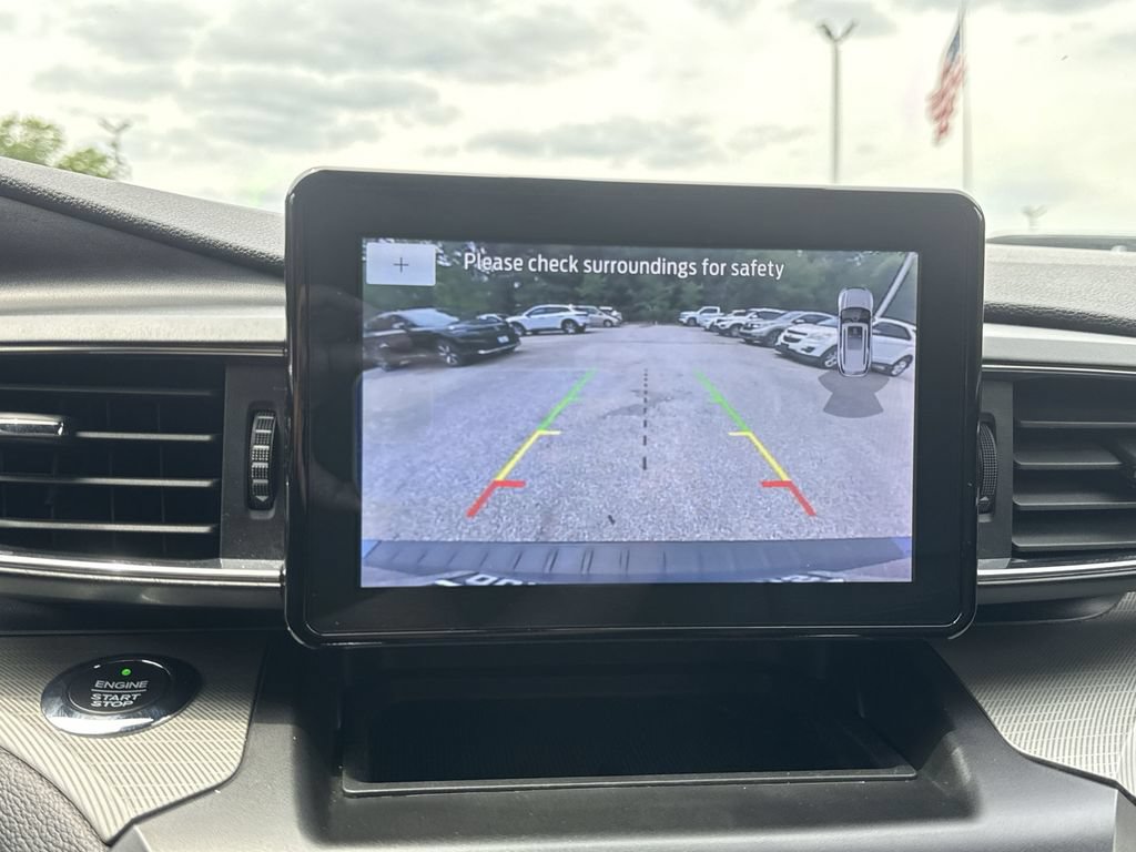 Used 2020 Ford Explorer XLT w/ Equipment Group 202A AWD/4WD image 24