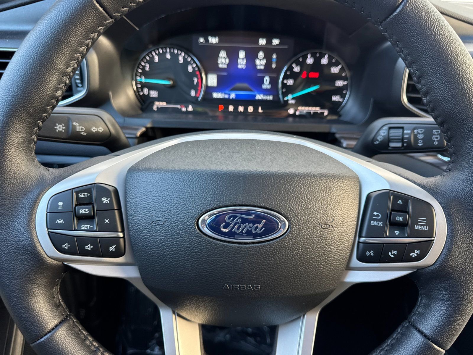 Used 2024 Ford Explorer Limited w/ Equipment Group 301A image 27