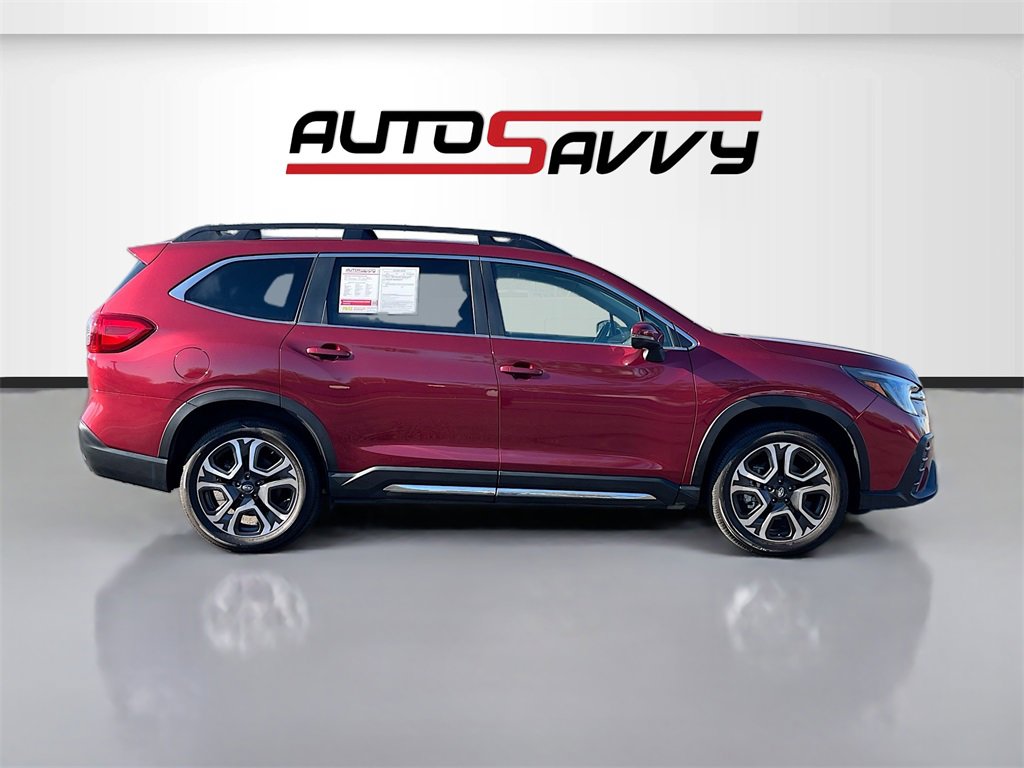 Used 2023 Subaru Ascent Limited image 8