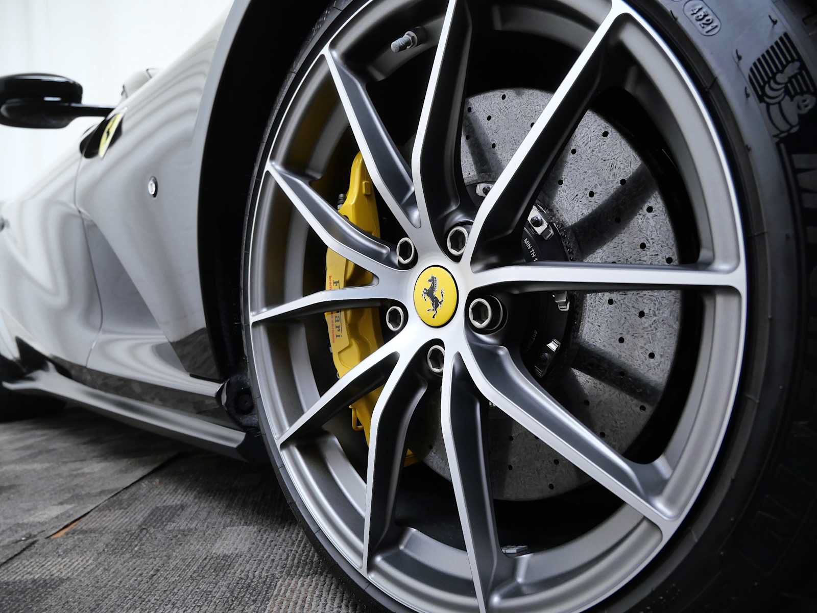 Certified 2022 Ferrari 812 GTS RWD image 13