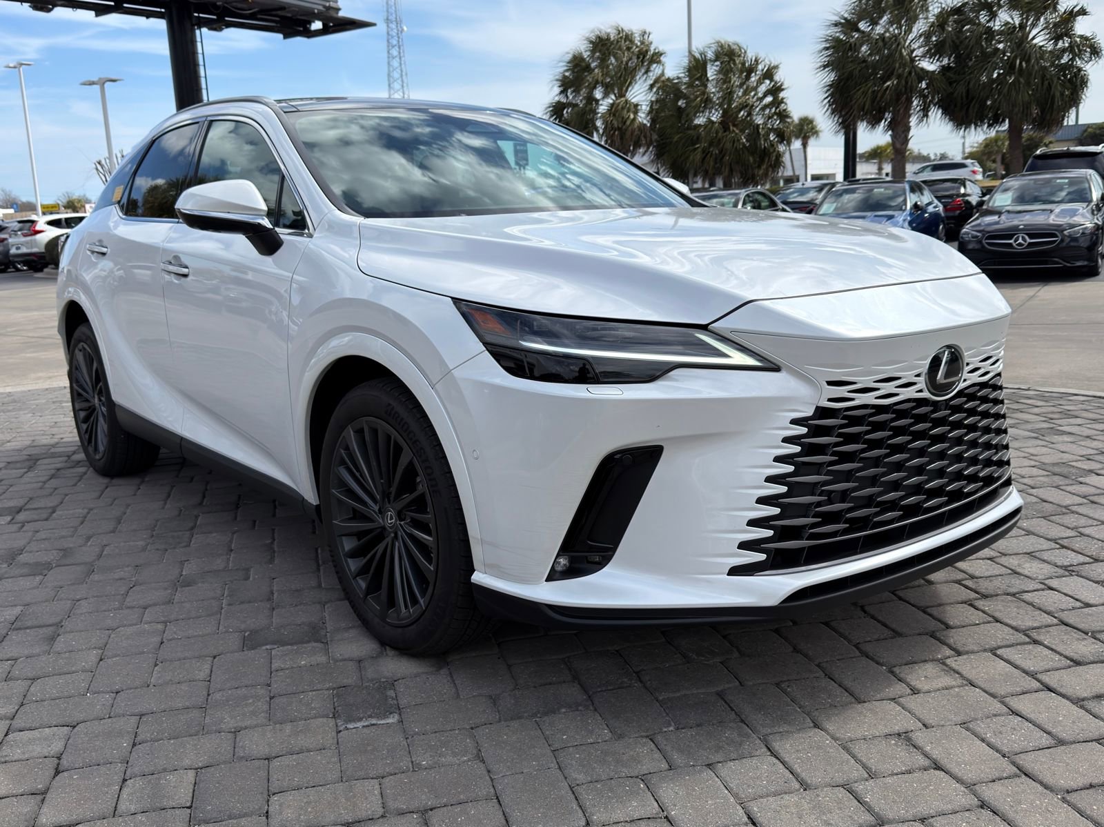 Used 2025 Lexus RX 350 AWD w/ Convenience Package image 7