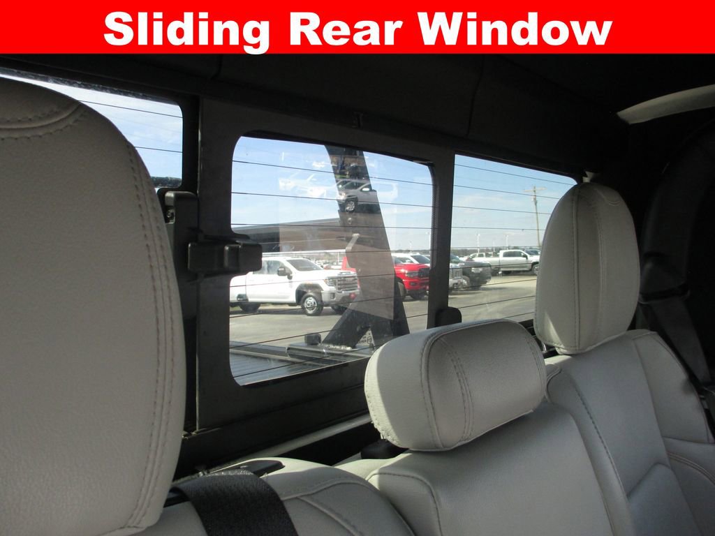 Used 2022 Jeep Gladiator Mojave w/ LED Lighting Group image 24