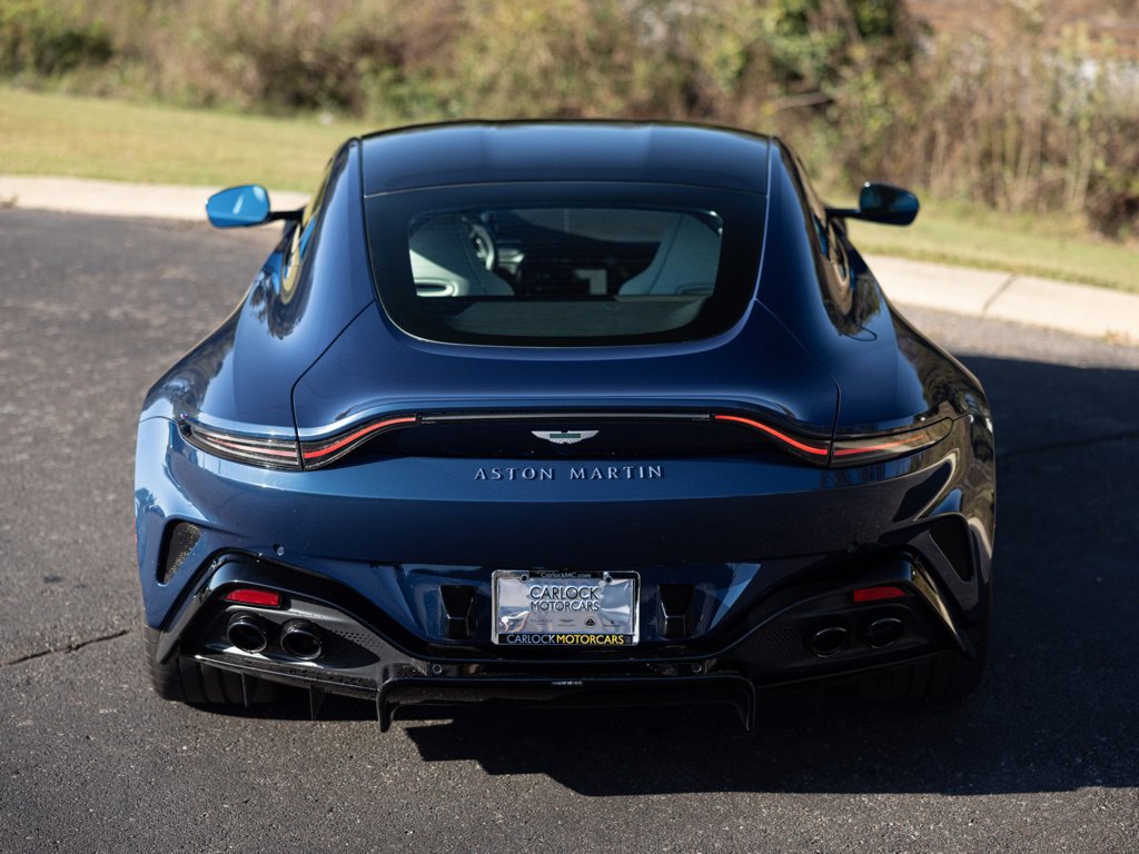 Used 2025 Aston Martin V8 Vantage Coupe RWD image 6