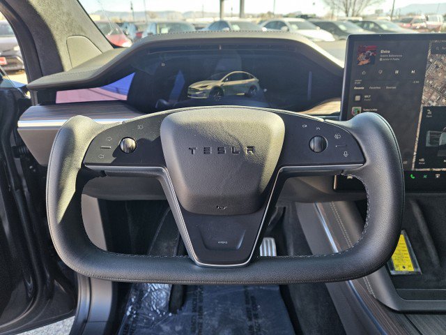 Used 2024 Tesla Model X image 11