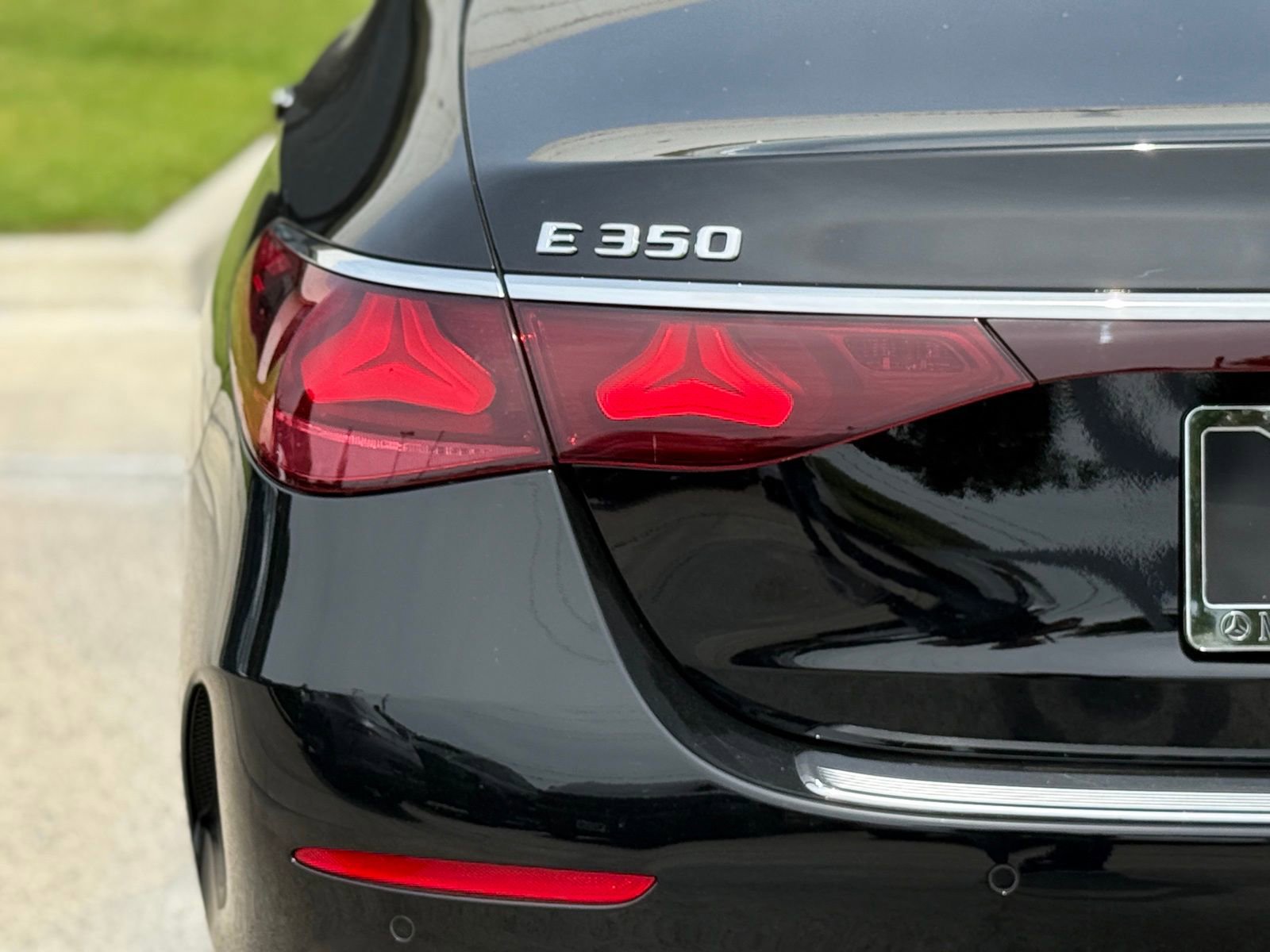 New 2026 Mercedes-Benz E 350 4MATIC Sedan image 15