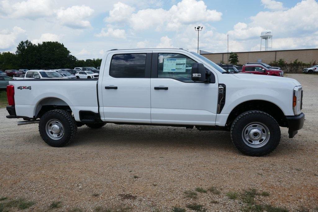 New 2025 Ford F250 XL w/ XL Off-Road Package image 3
