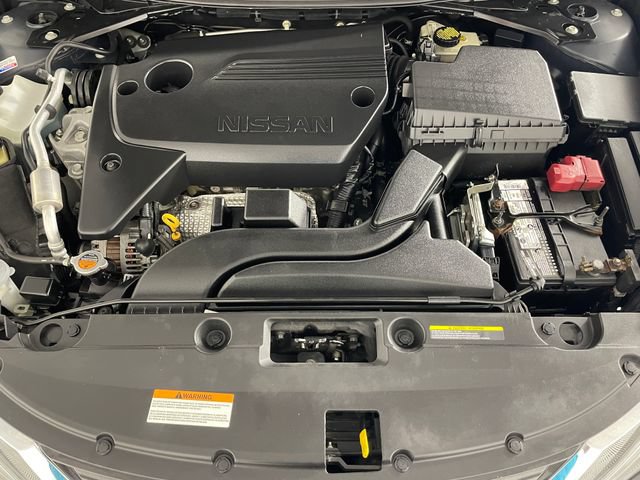 Used 2017 Nissan Altima 2.5 SR w/ Midnight Edition Package FWD image 19