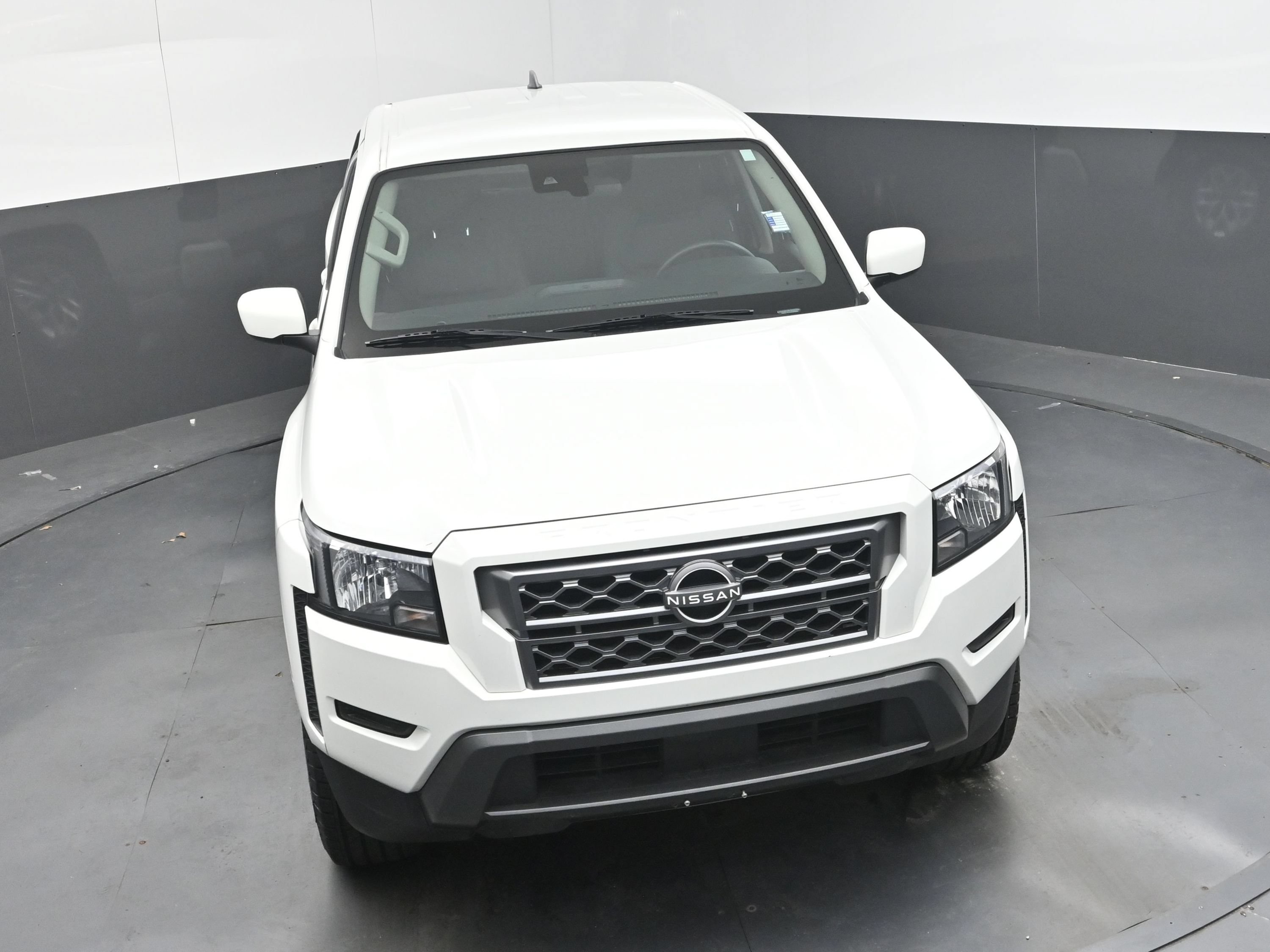 Used 2024 Nissan Frontier SV RWD image 24