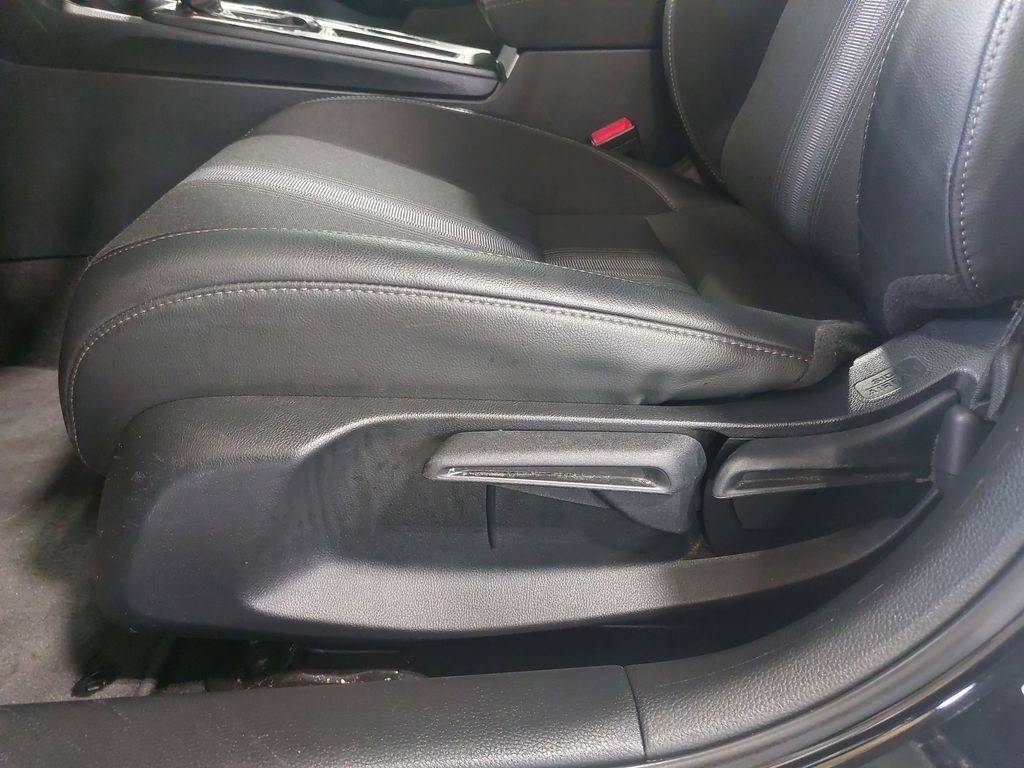 Used 2025 Honda Civic Sport image 28