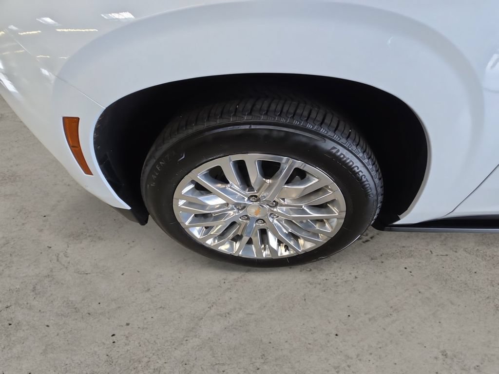 Certified 2026 Chevrolet Tahoe High Country AWD/4WD image 13