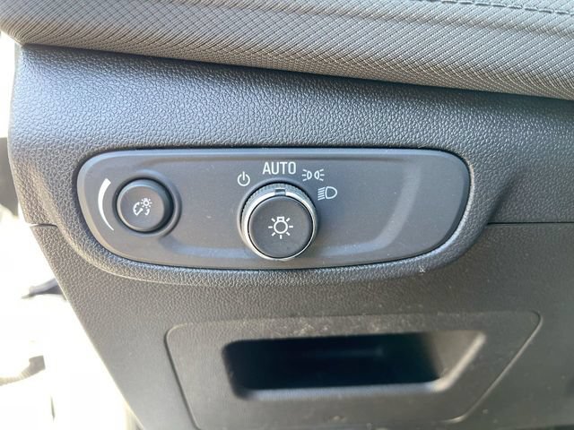Used 2025 Chevrolet TrailBlazer LS w/ LS Convenience Package AWD/4WD image 17