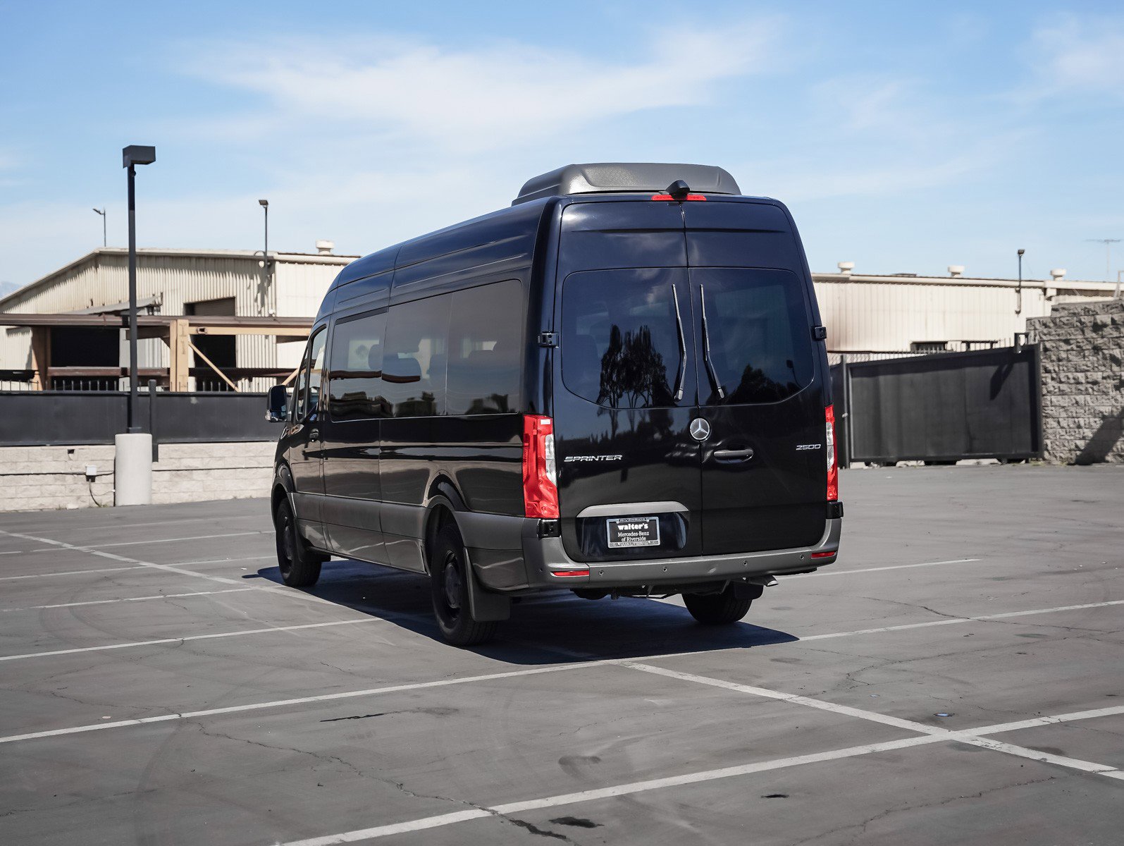 Used 2024 Mercedes-Benz Sprinter 2500 image 4