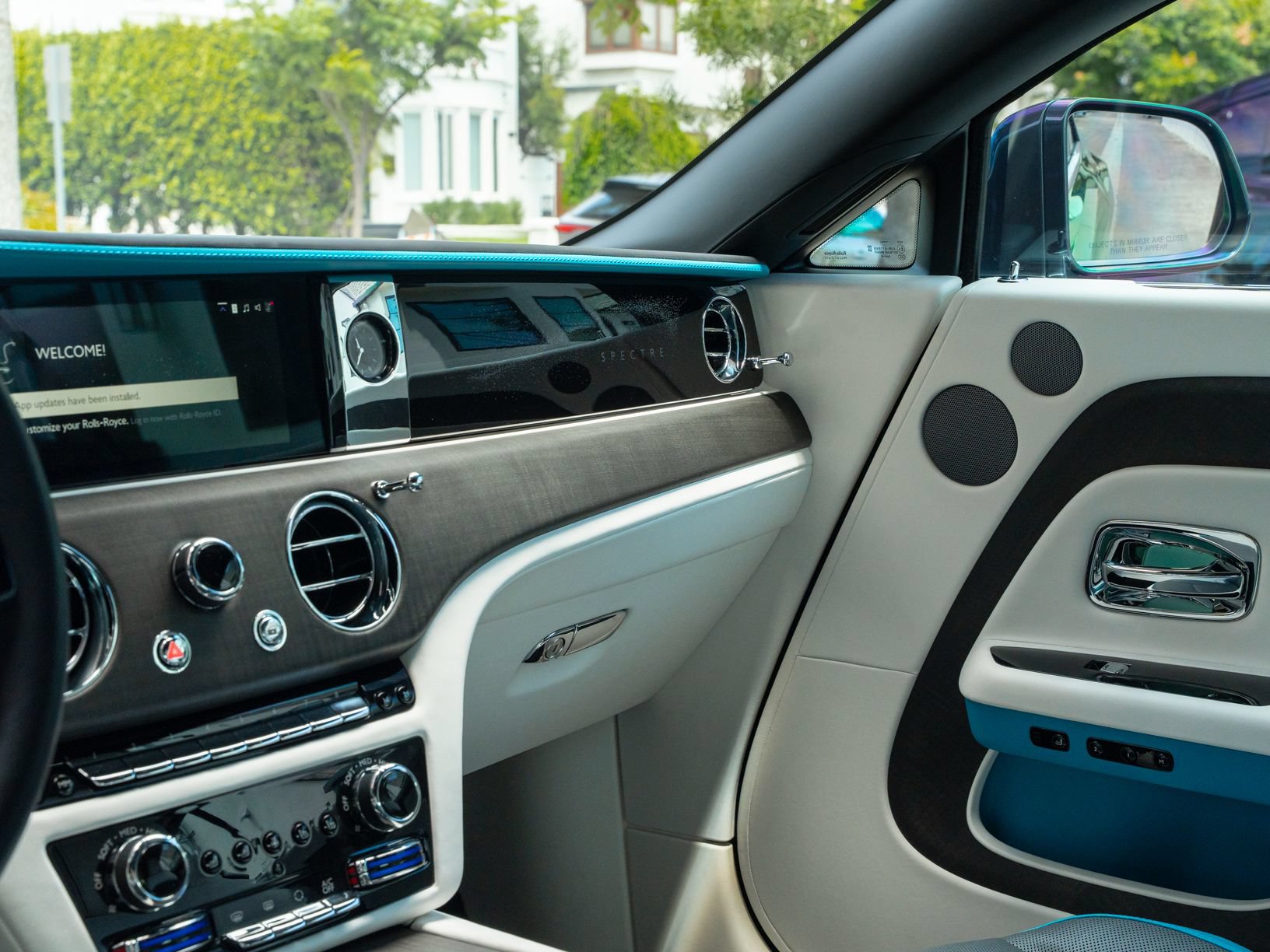 Used 2024 Rolls-Royce Spectre w/ Spectre Launch Package AWD/4WD image 30