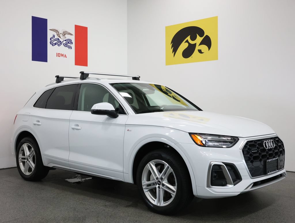 Used 2021 Audi Q5 e Premium w/ Convenience Package AWD/4WD image 1