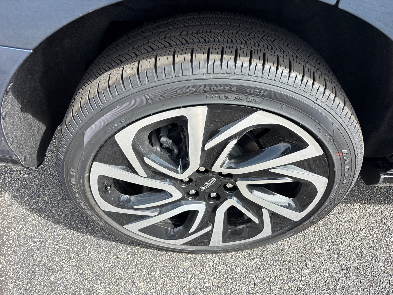 New 2027 Lincoln Navigator Reserve AWD/4WD image 10